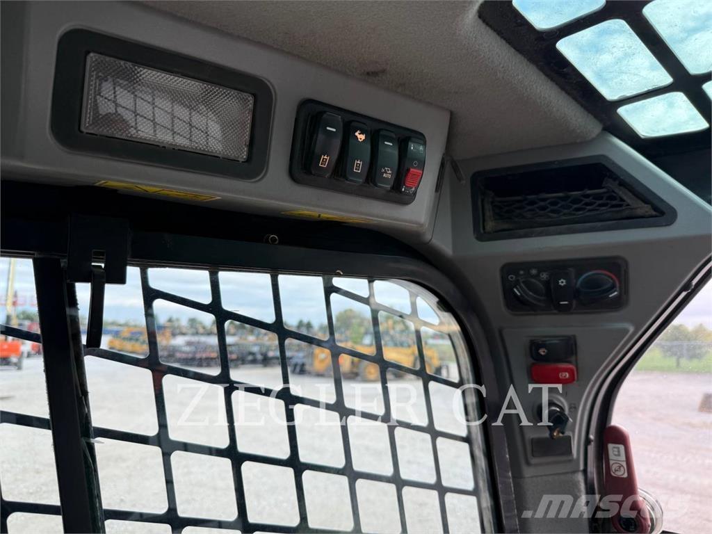 CAT 299D3XE Paletli yükleyiciler