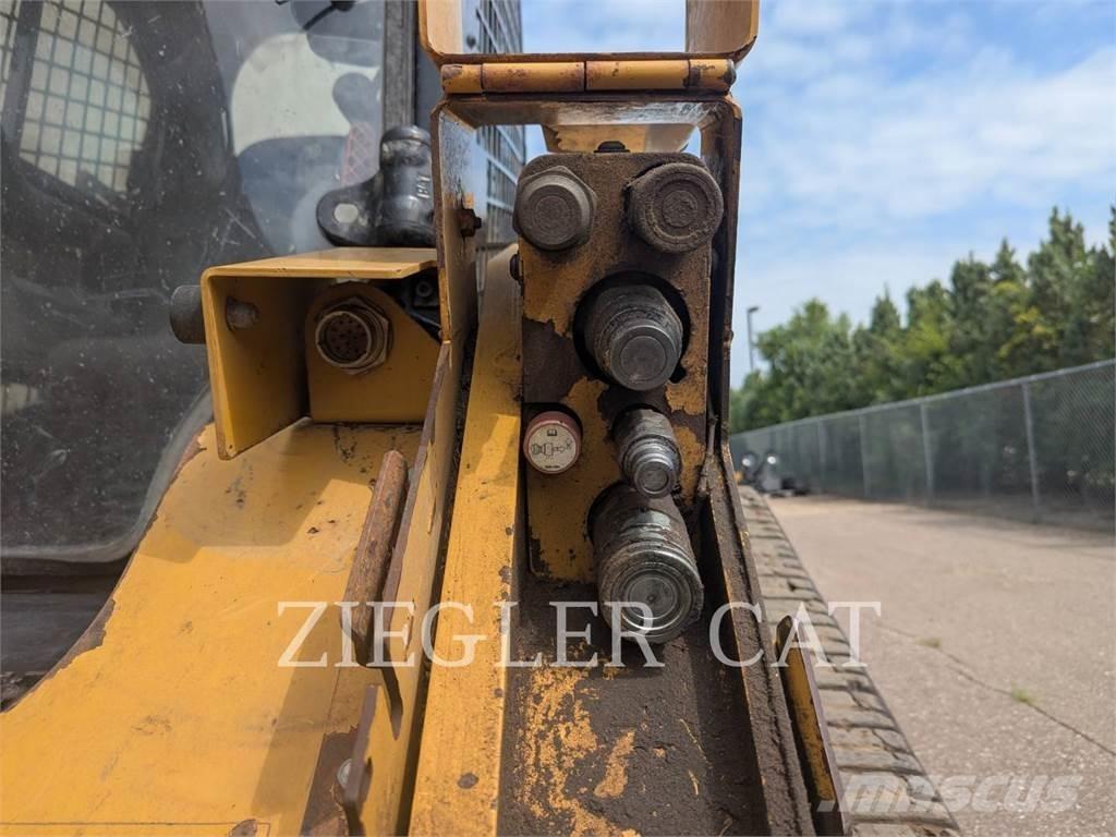 CAT 299D3XE Paletli yükleyiciler