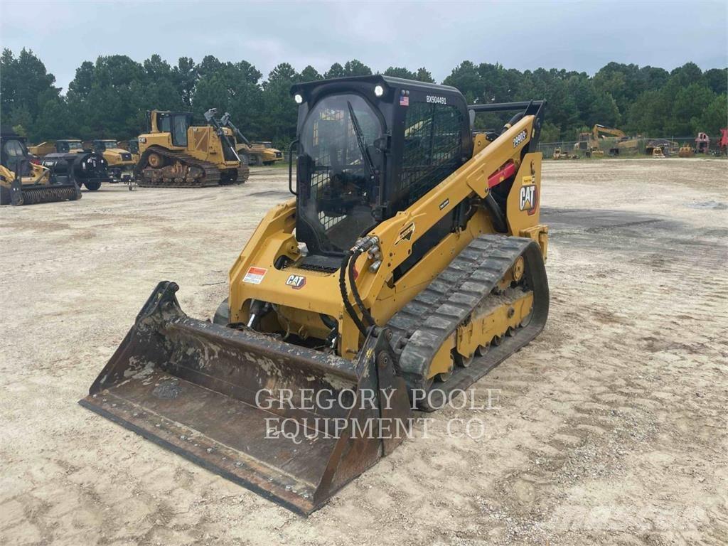 CAT 299D3XE Paletli yükleyiciler