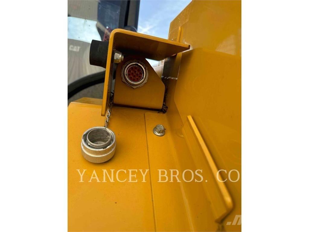 CAT 299D3XE Paletli yükleyiciler