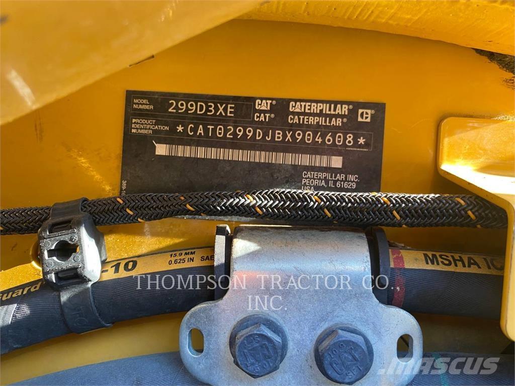 CAT 299D3XE Paletli yükleyiciler