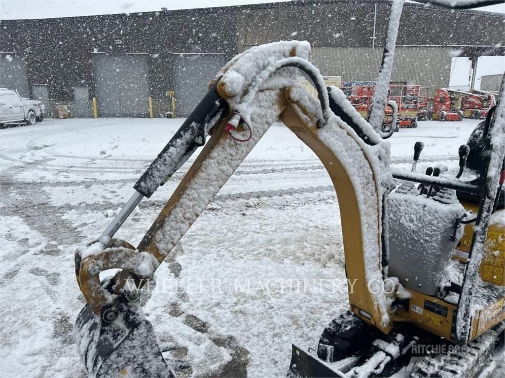 CAT 300.9D Paletli ekskavatörler