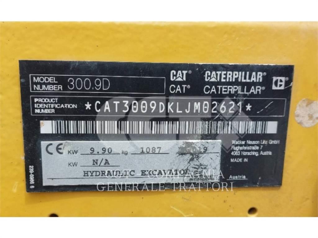 CAT 300.9D Paletli ekskavatörler