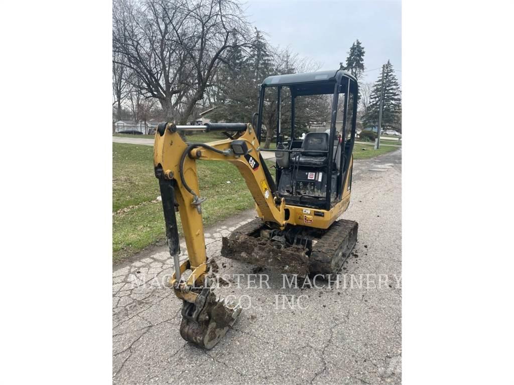 CAT 301.4C Paletli ekskavatörler