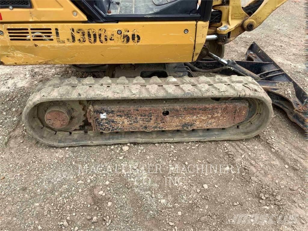 CAT 301.4C Paletli ekskavatörler