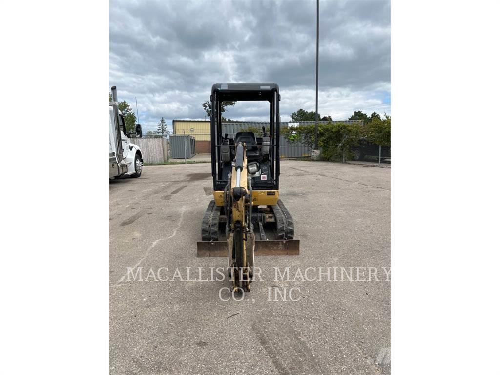 CAT 301.4C Paletli ekskavatörler