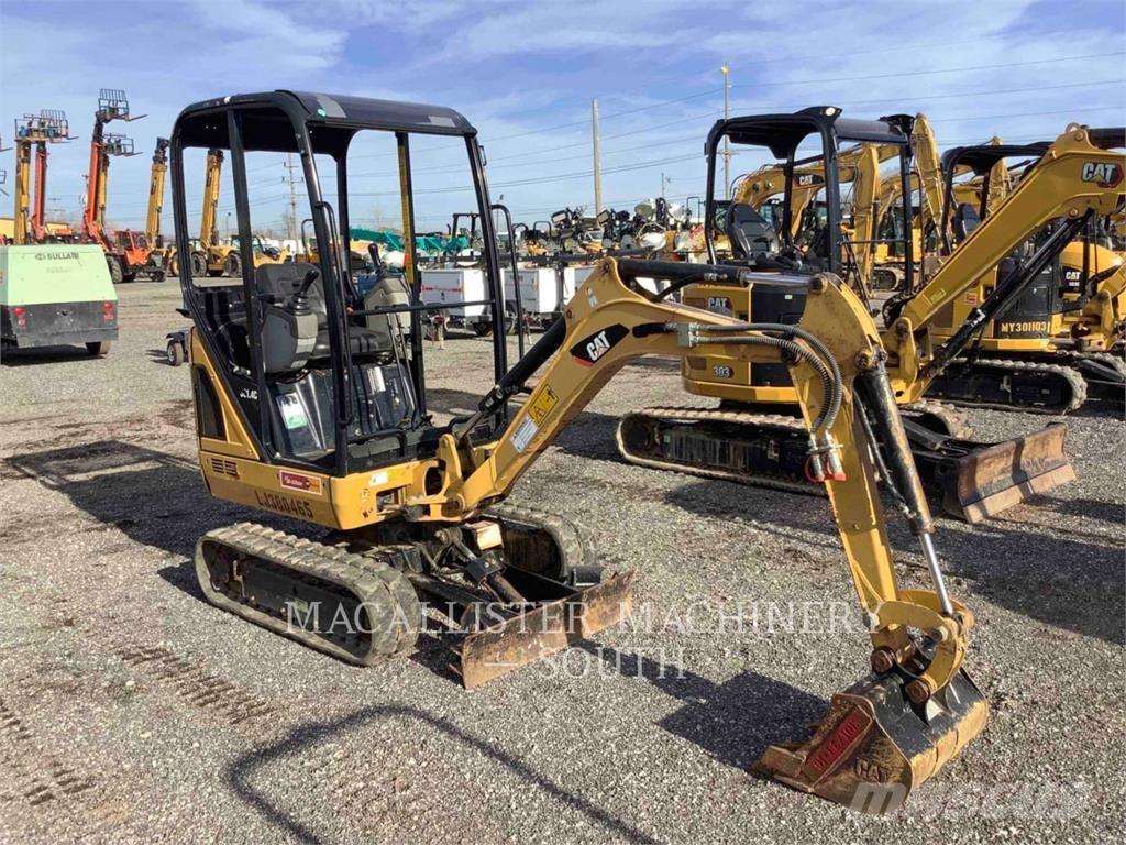 CAT 301.4C Paletli ekskavatörler