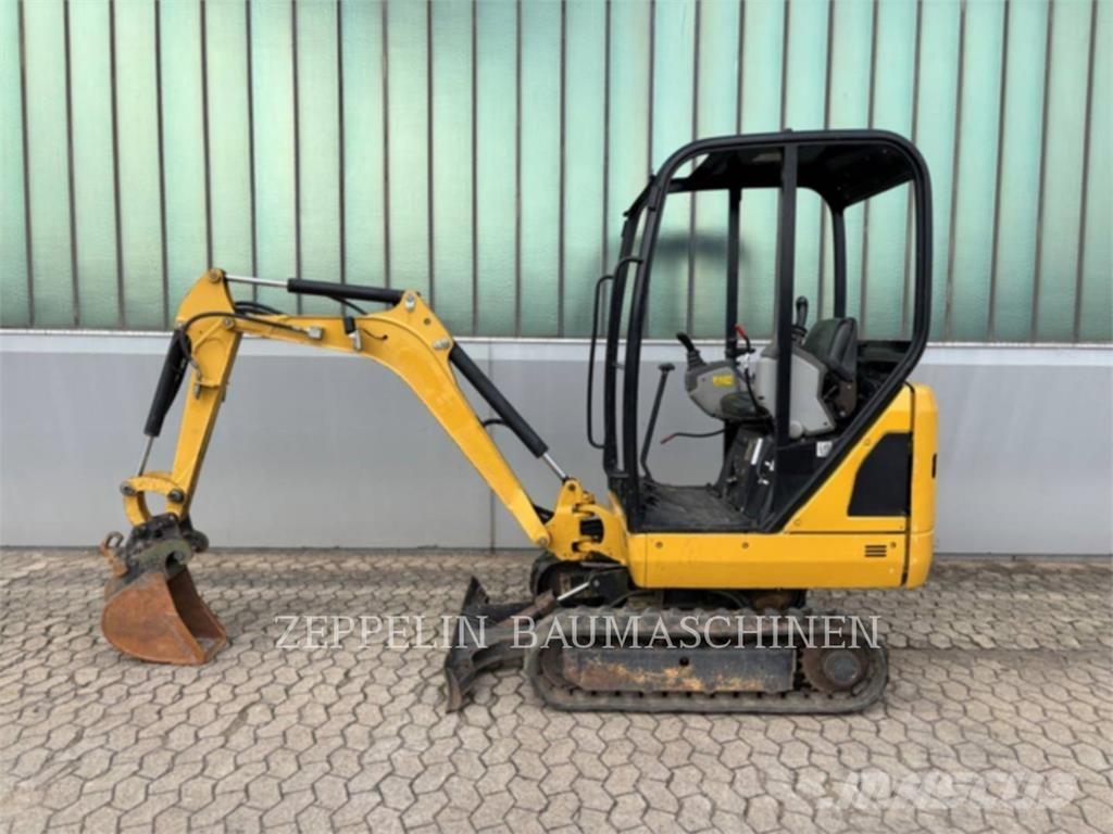 CAT 301.4C Paletli ekskavatörler