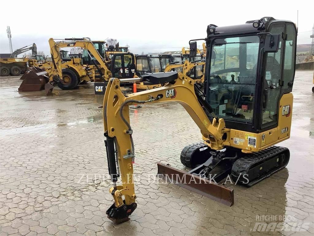 CAT 301.6 Paletli ekskavatörler