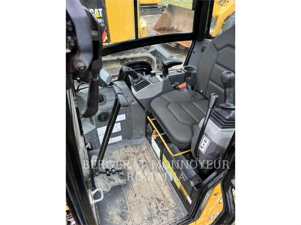 CAT 301.6-05 Paletli ekskavatörler