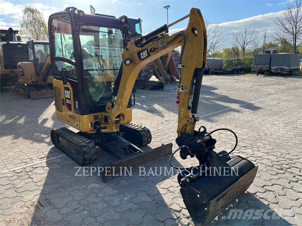 CAT 301.6-05A Paletli ekskavatörler