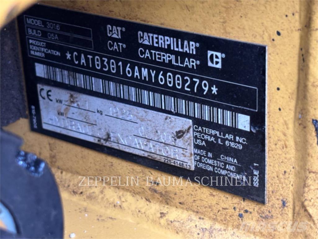 CAT 301.6-05A Paletli ekskavatörler
