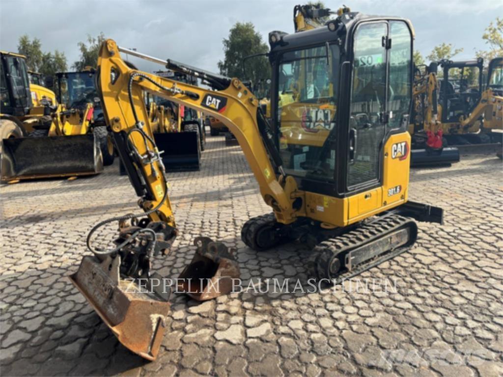 CAT 301.6-05A Paletli ekskavatörler