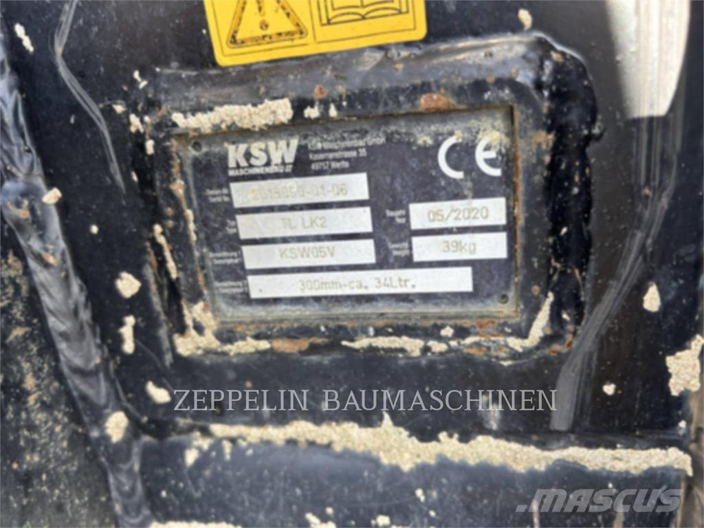 CAT 301.6-05A Paletli ekskavatörler