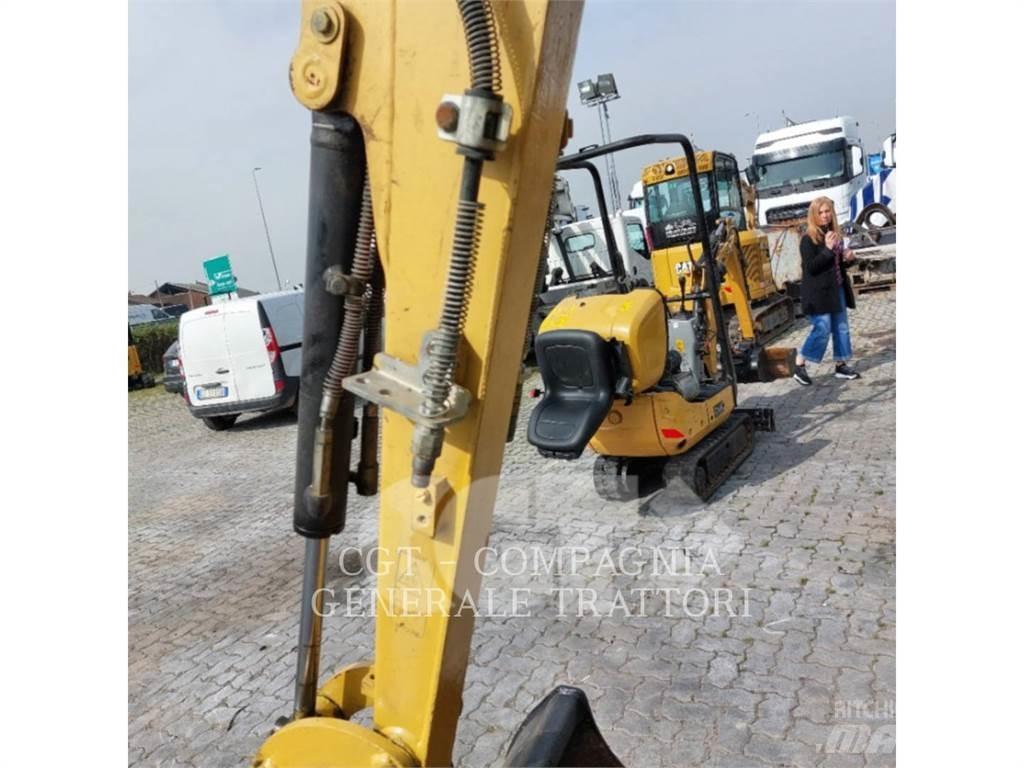 CAT 301.7 Paletli ekskavatörler