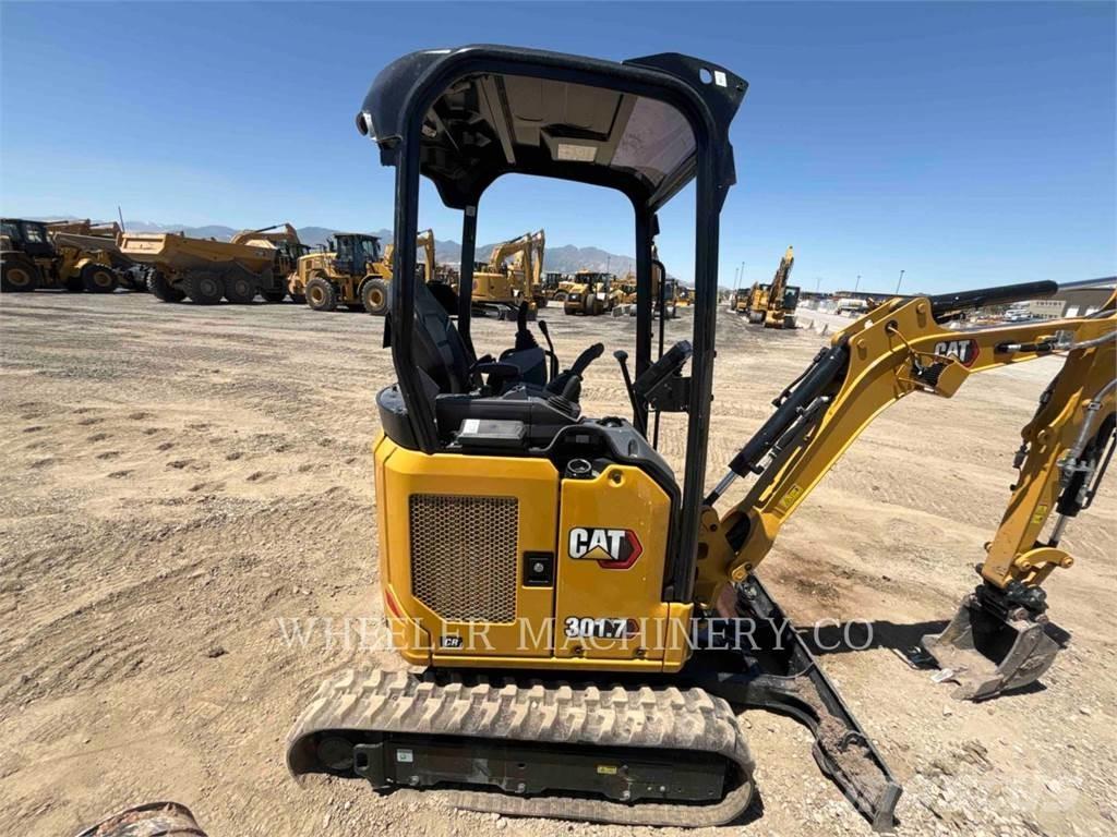 CAT 301.7 C1 Paletli ekskavatörler