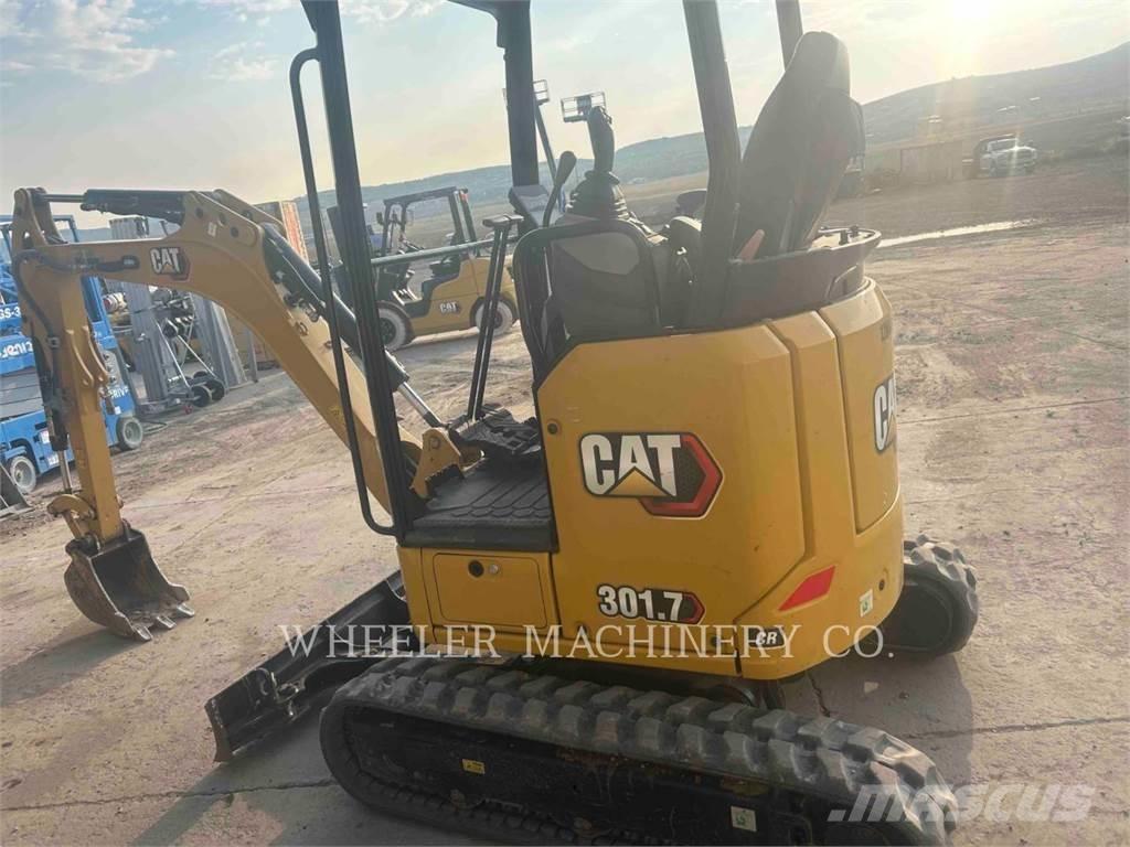 CAT 301.7 C1 Paletli ekskavatörler
