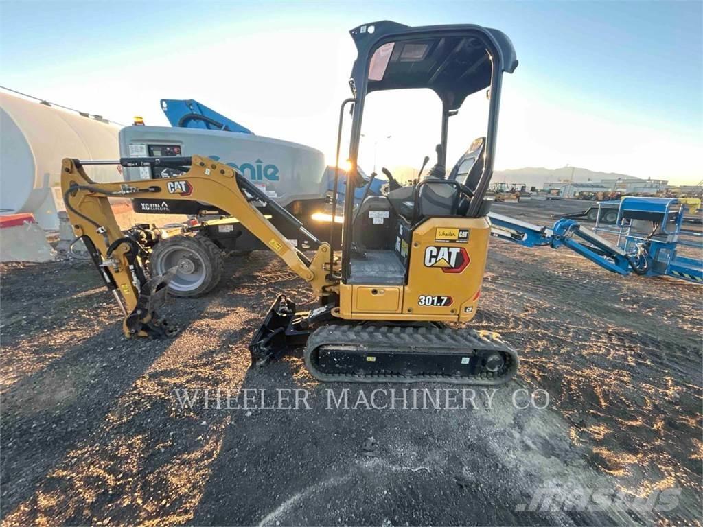 CAT 301.7 C1TH Paletli ekskavatörler