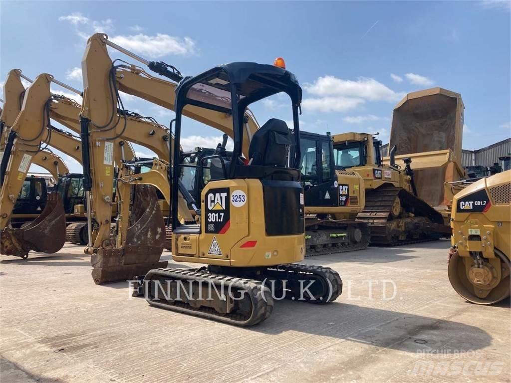CAT 301.705 Paletli ekskavatörler
