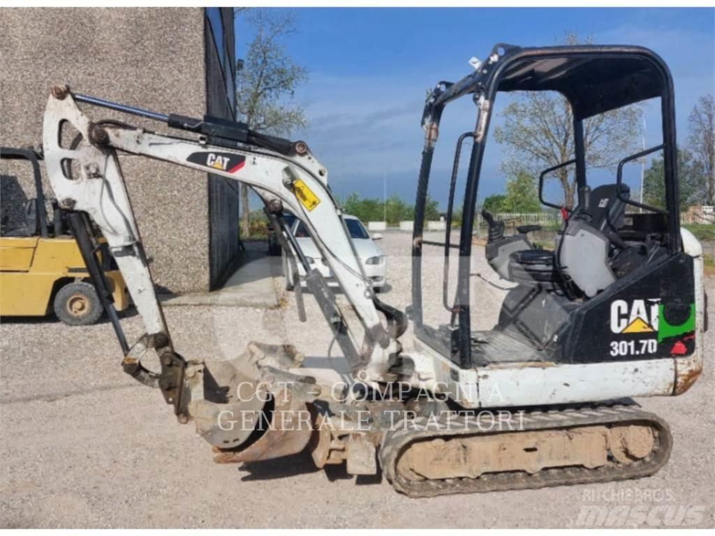 CAT 301.7D Paletli ekskavatörler