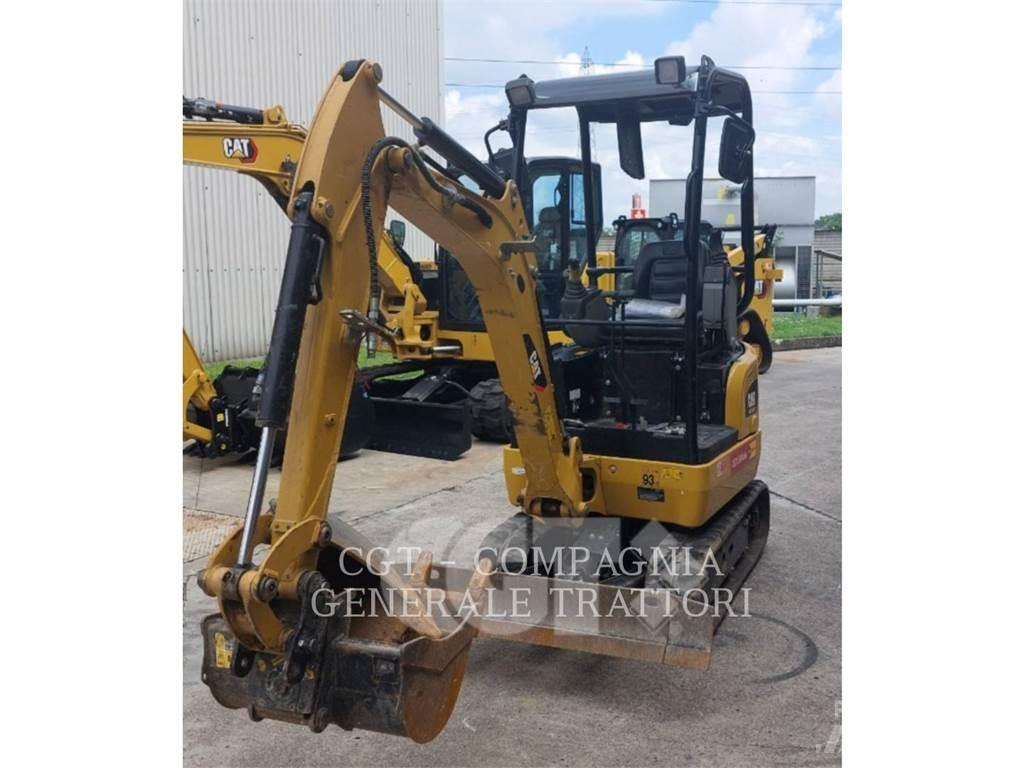 CAT 301.7D Paletli ekskavatörler