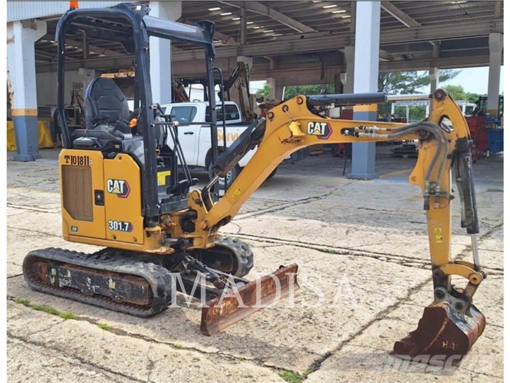 CAT 301.7D Paletli ekskavatörler