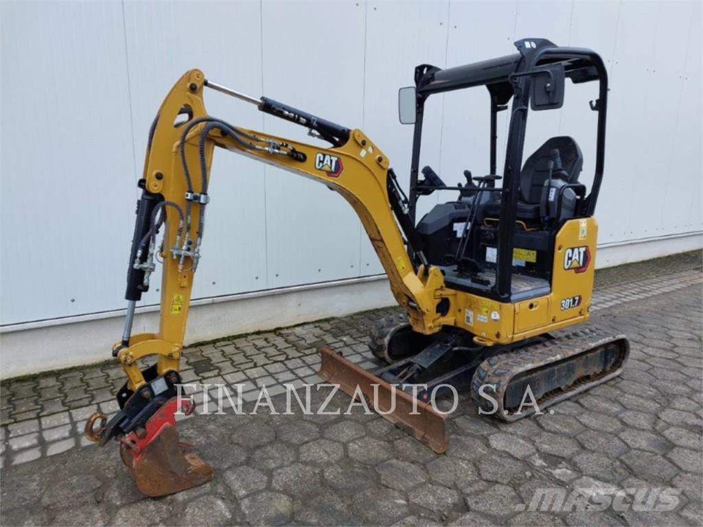 CAT 301.7D Paletli ekskavatörler