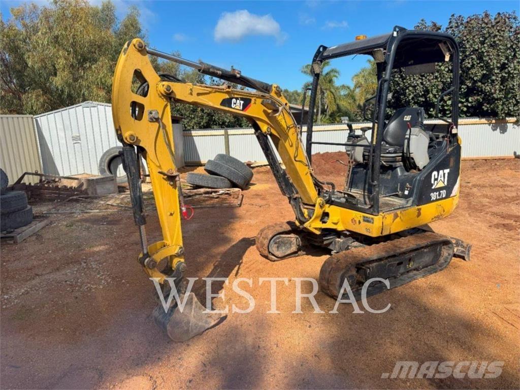 CAT 301.7D Paletli ekskavatörler