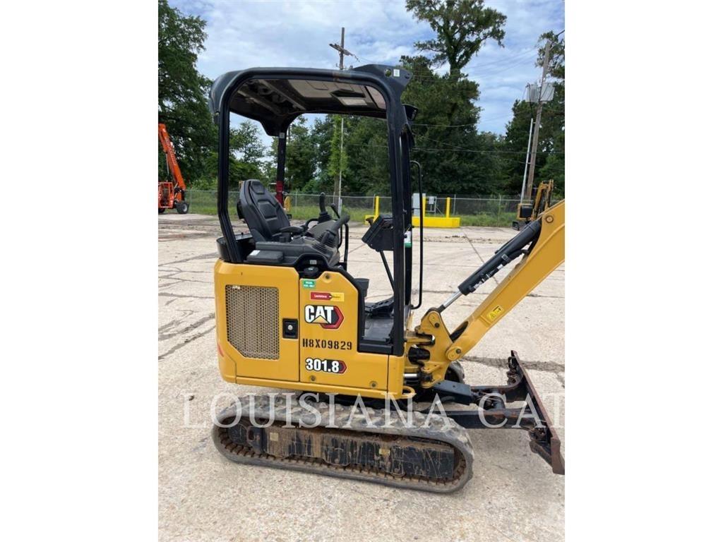 CAT 301.8 Mini ekskavatörler, 7 tona dek