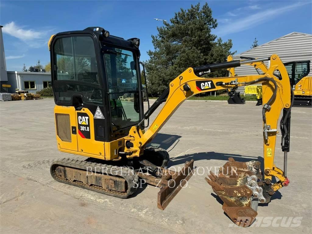 CAT 301.8 Paletli ekskavatörler