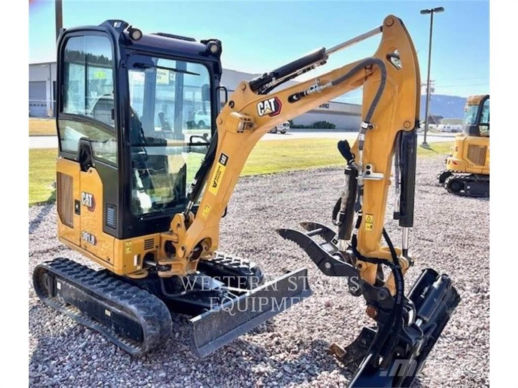 CAT 301.8 Paletli ekskavatörler