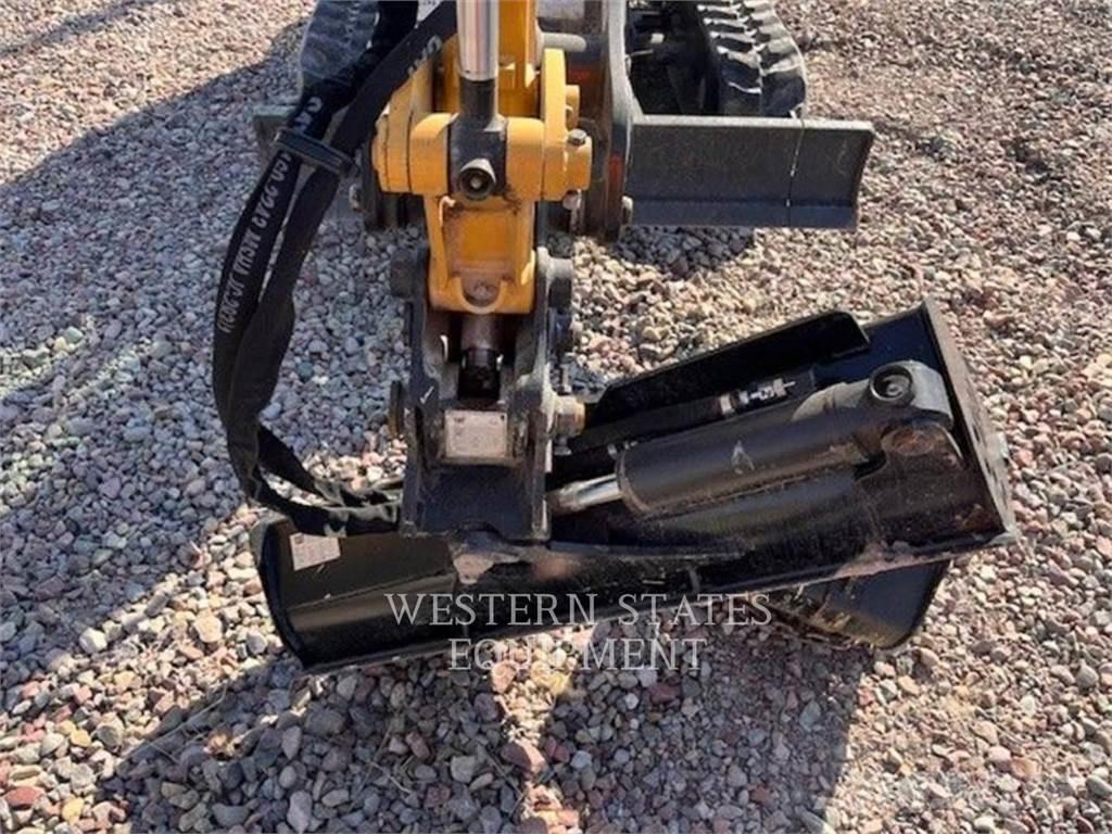 CAT 301.8 Paletli ekskavatörler