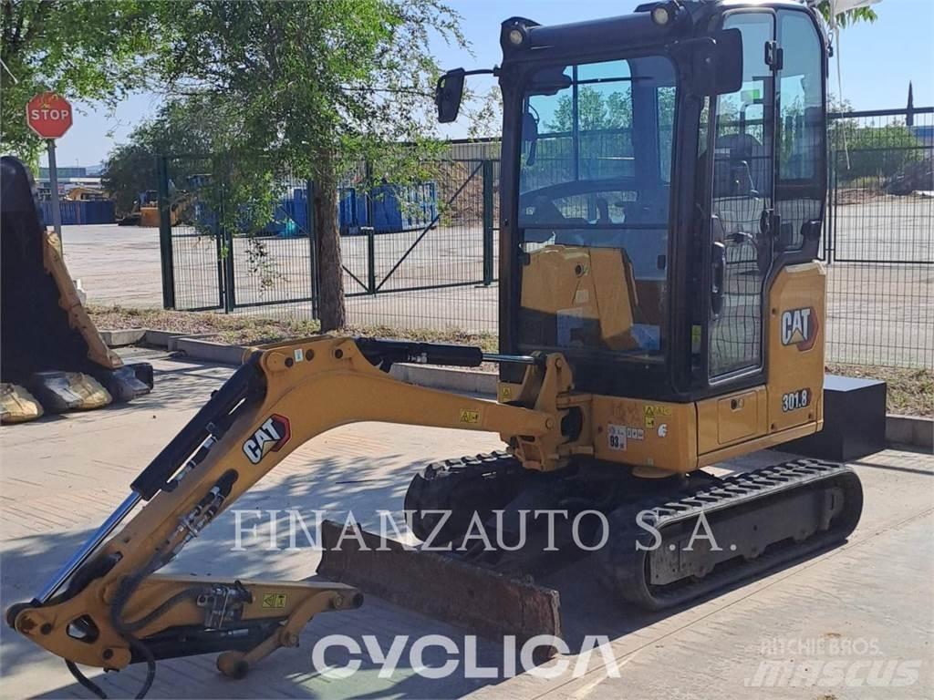 CAT 301.8 Paletli ekskavatörler