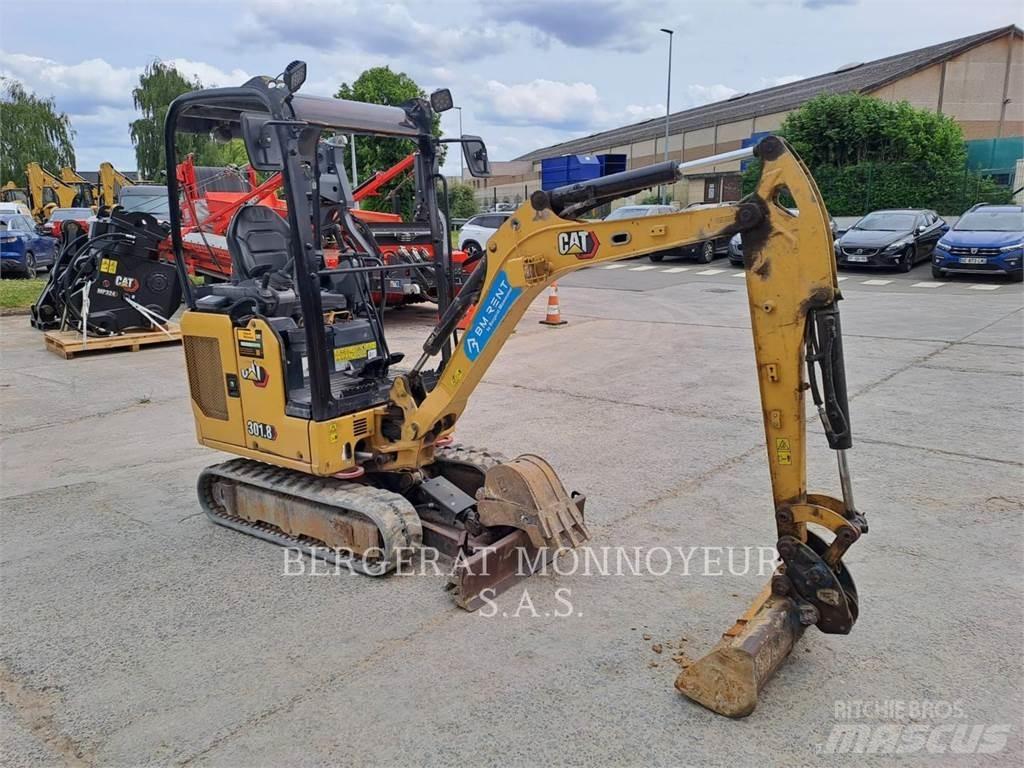 CAT 301.8 Paletli ekskavatörler