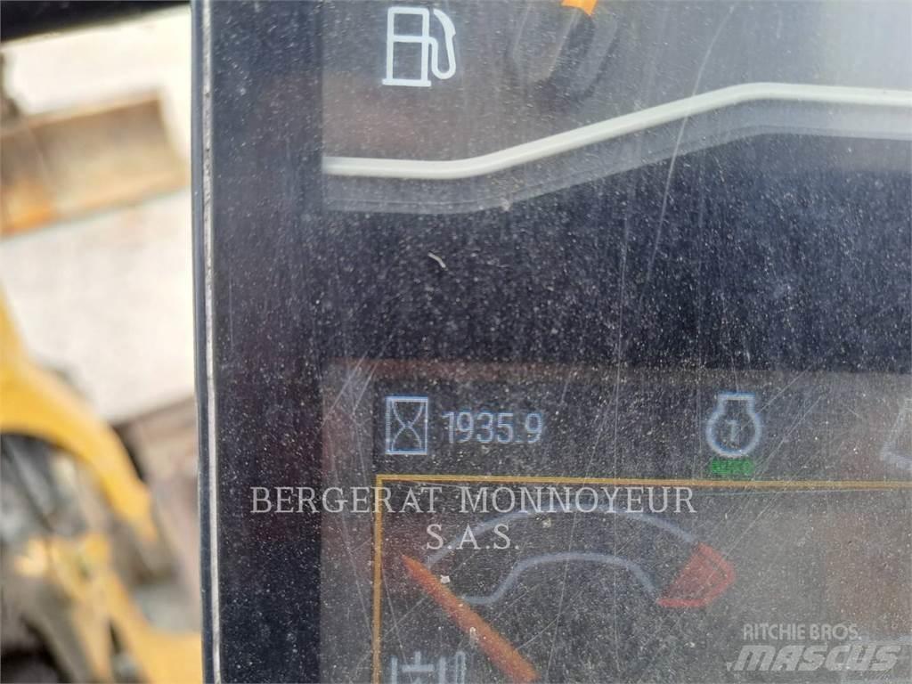CAT 301.8 Paletli ekskavatörler