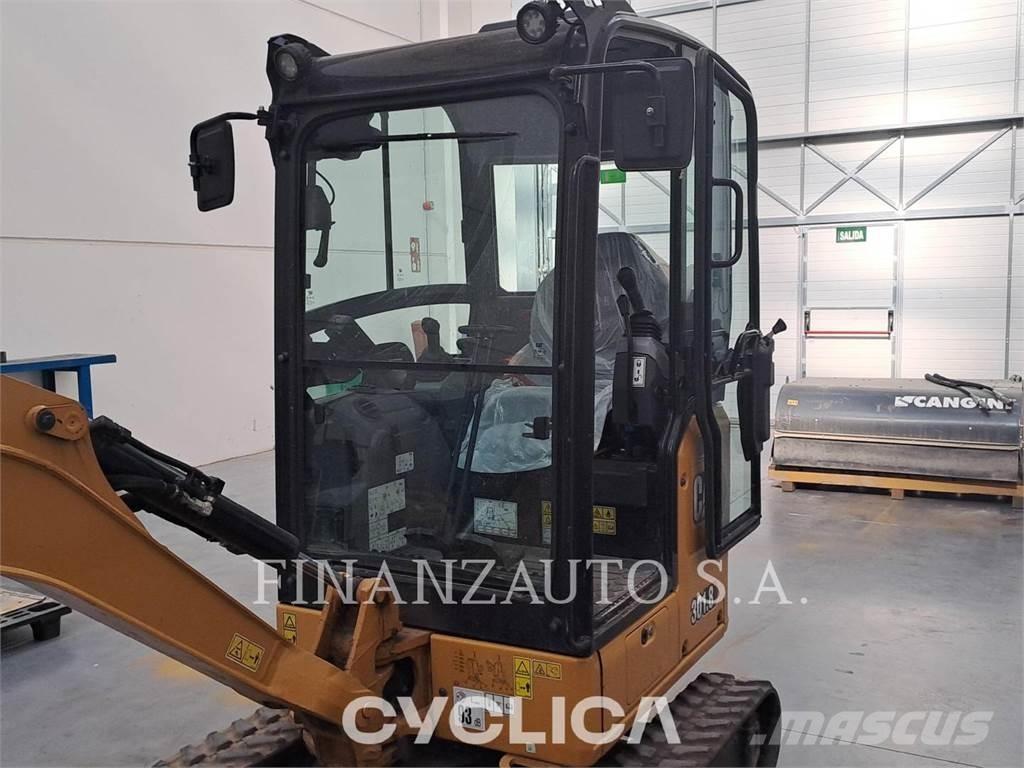 CAT 301.8 Paletli ekskavatörler
