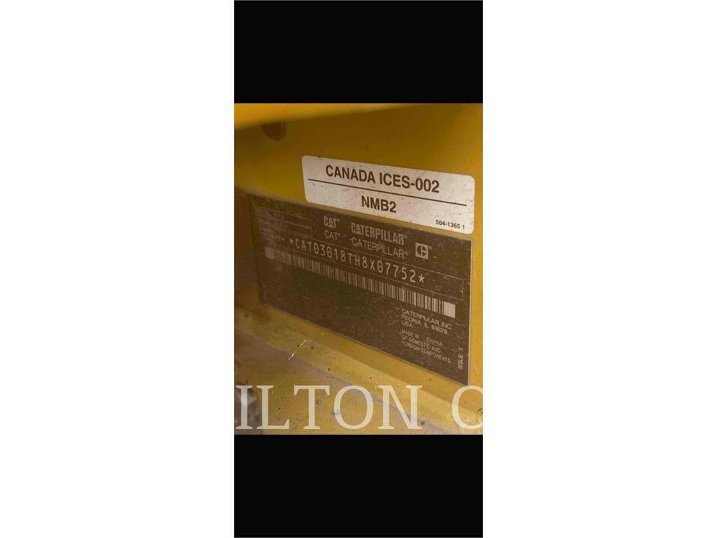 CAT 301.8 Paletli ekskavatörler