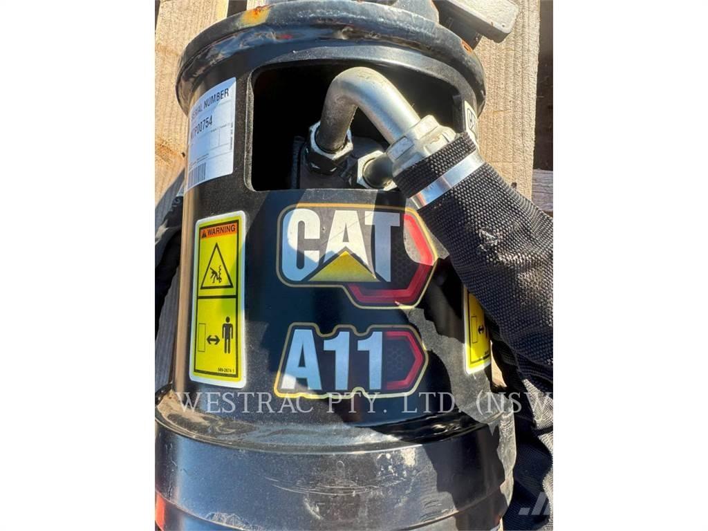 CAT 301.8-05 Paletli ekskavatörler