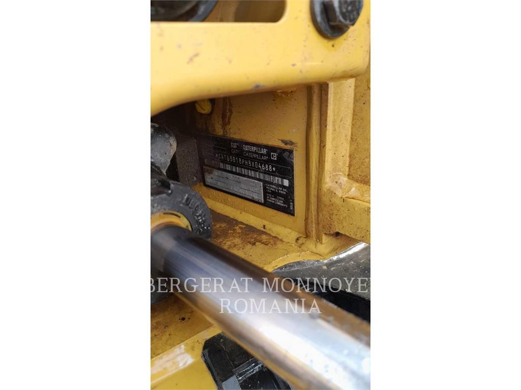 CAT 301.8-05 Paletli ekskavatörler