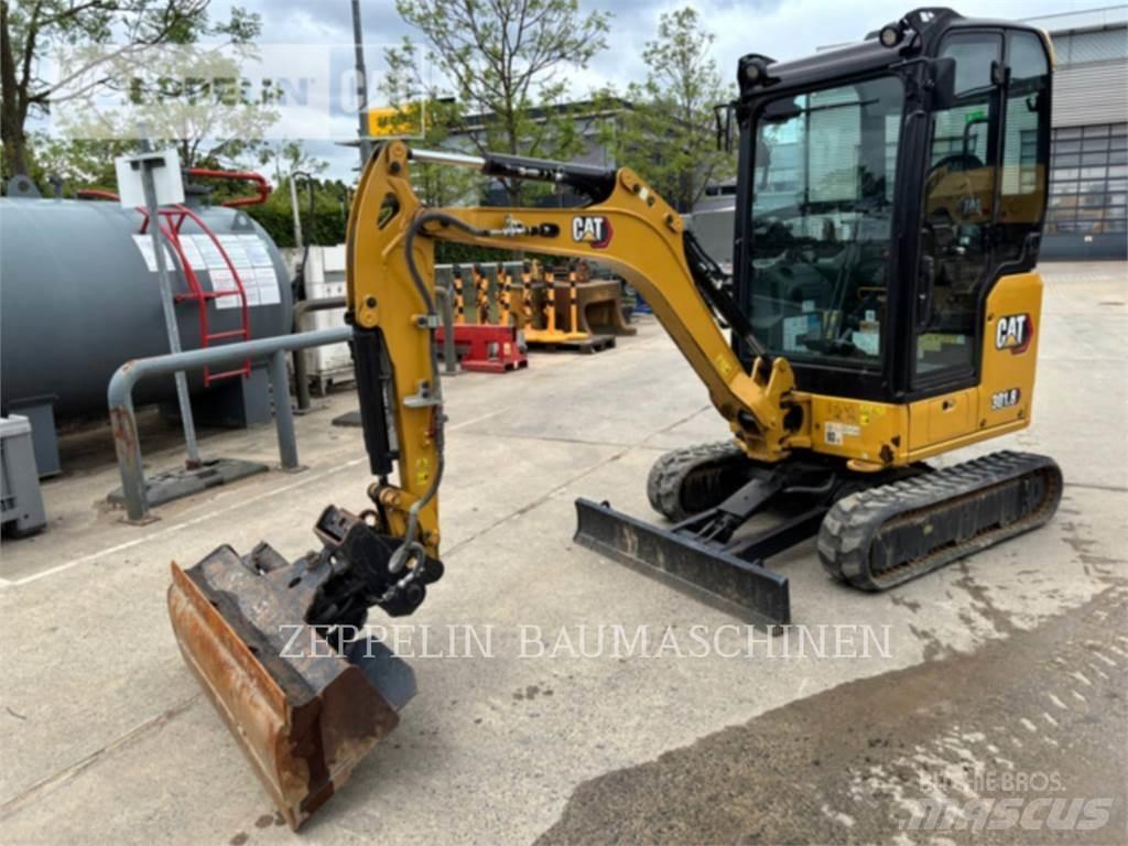 CAT 301.8-05A Paletli ekskavatörler