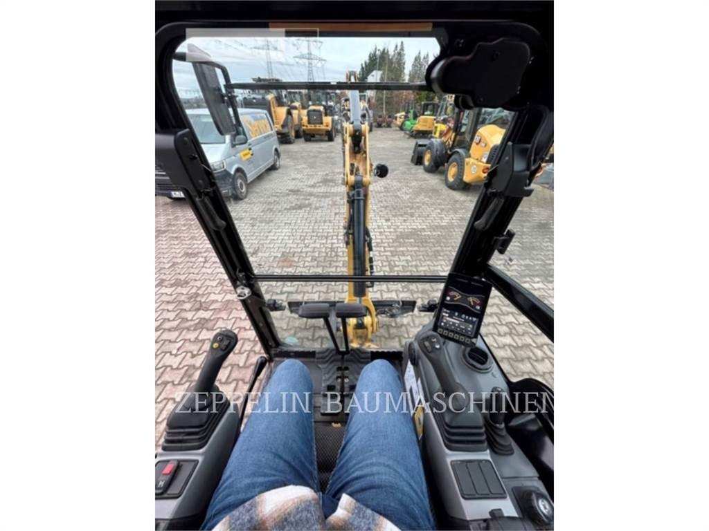 CAT 301.8-05A Paletli ekskavatörler