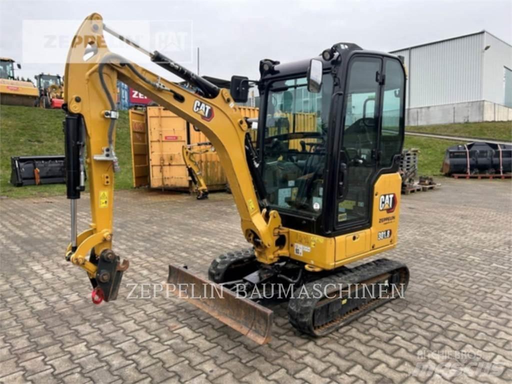CAT 301.8-05A Paletli ekskavatörler