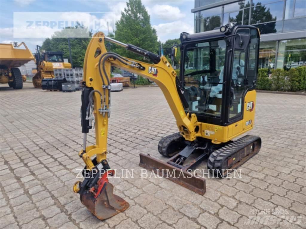 CAT 301.8-05A Paletli ekskavatörler