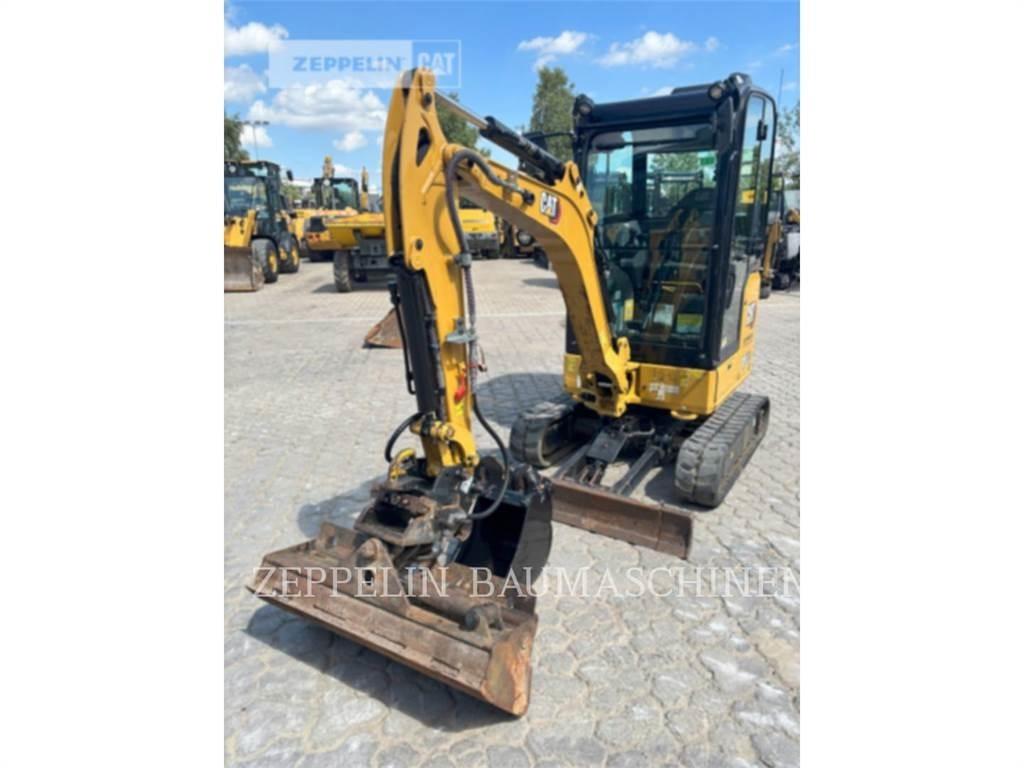 CAT 301.8-05A Paletli ekskavatörler