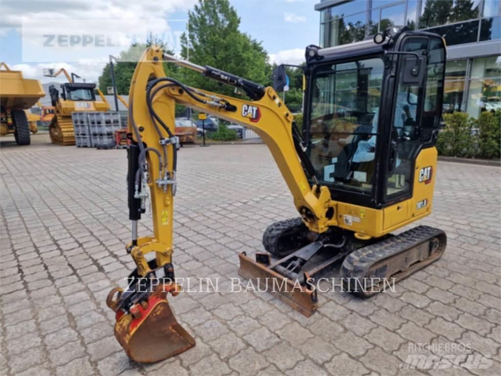CAT 301.8-05A Paletli ekskavatörler