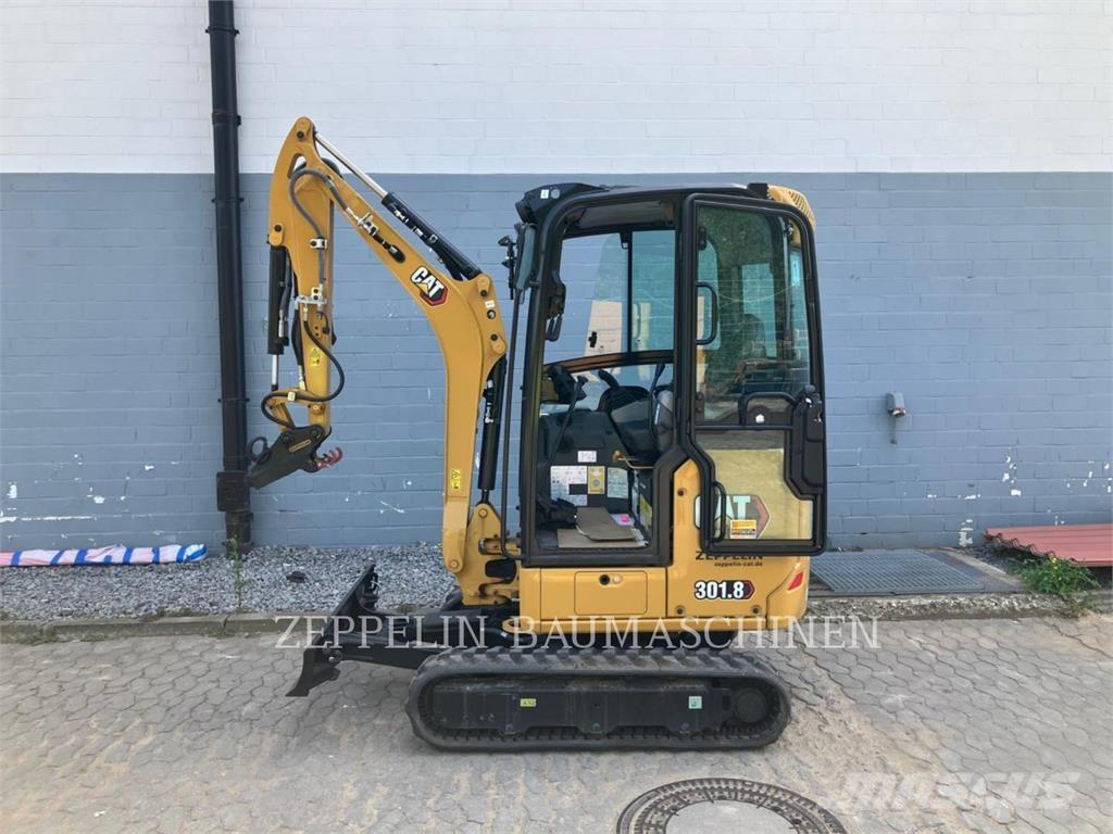 CAT 301.8-05A Paletli ekskavatörler