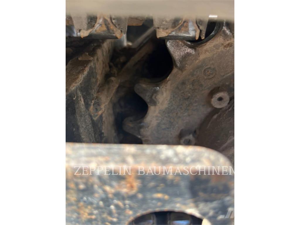 CAT 301.8-05A Paletli ekskavatörler