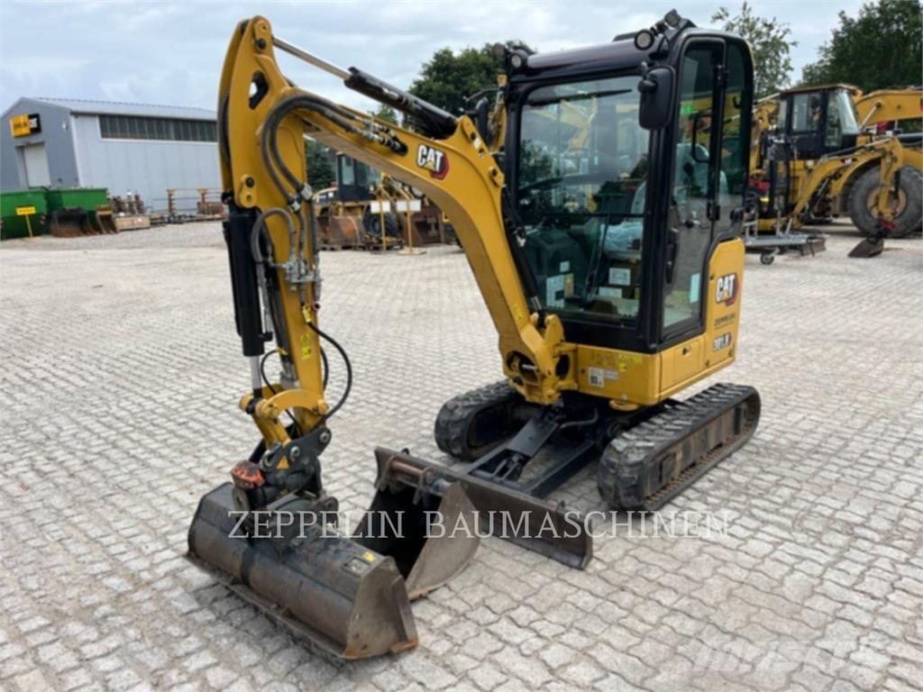 CAT 301.8-05A Paletli ekskavatörler