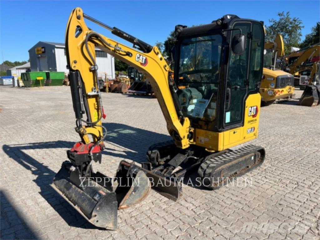 CAT 301.8-05A Paletli ekskavatörler