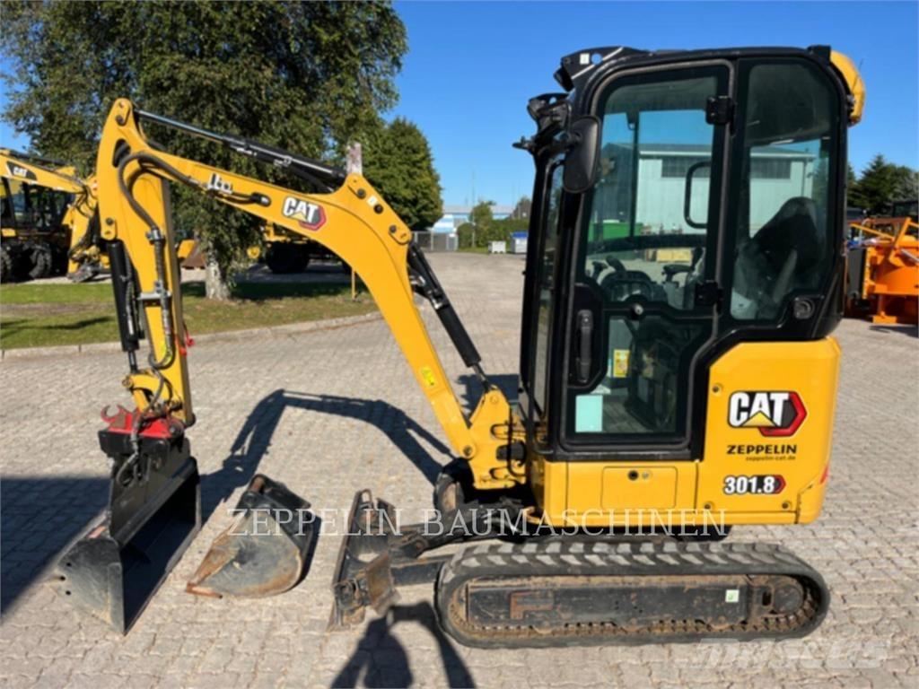 CAT 301.8-05A Paletli ekskavatörler